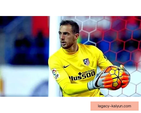 奥布拉克展现双脚出球技巧，助力球队进攻水平稳步提升