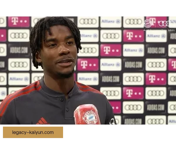 德甲转会转出动态：多队主力离队，夏窗流出趋势清晰